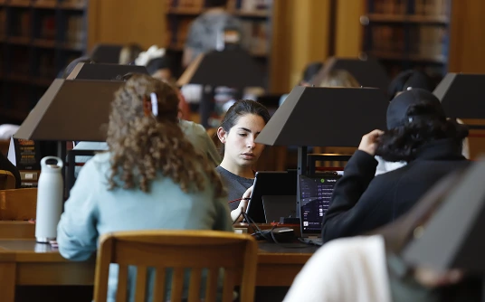 Derecho y Filosofia Uandes