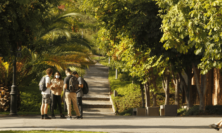 Beca AlumniUANDES Beneficia A Nueve Estudiantes Nuevos