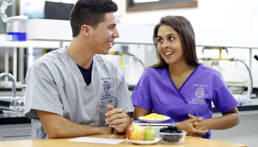 Clases Nutrición y Dietética UANDES